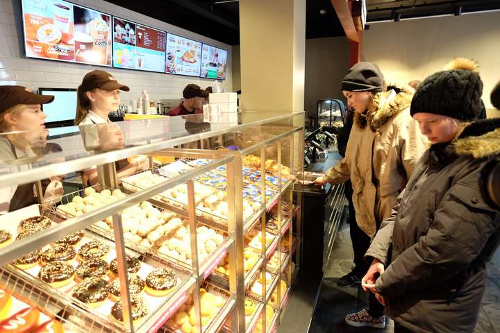 Fyrsti viðskiptavinur Dunkin' Donuts ætlar ekki að fitna